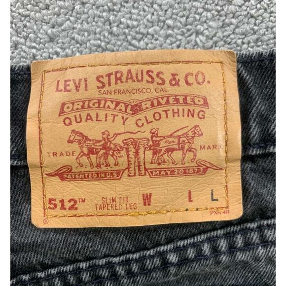 The Vintage Twin Levis Denim 512 Shorts Women 26 Black Cutoff Frayed Hem Zip Fly - Picture 3 of 9